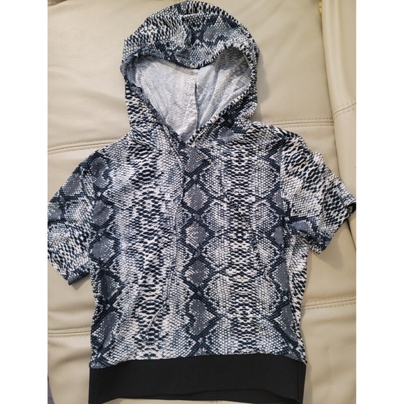 URBAN CONCEPTS~Womens Hooded Cropped Snake Print Shirt~Size L - Picture 1 of 3